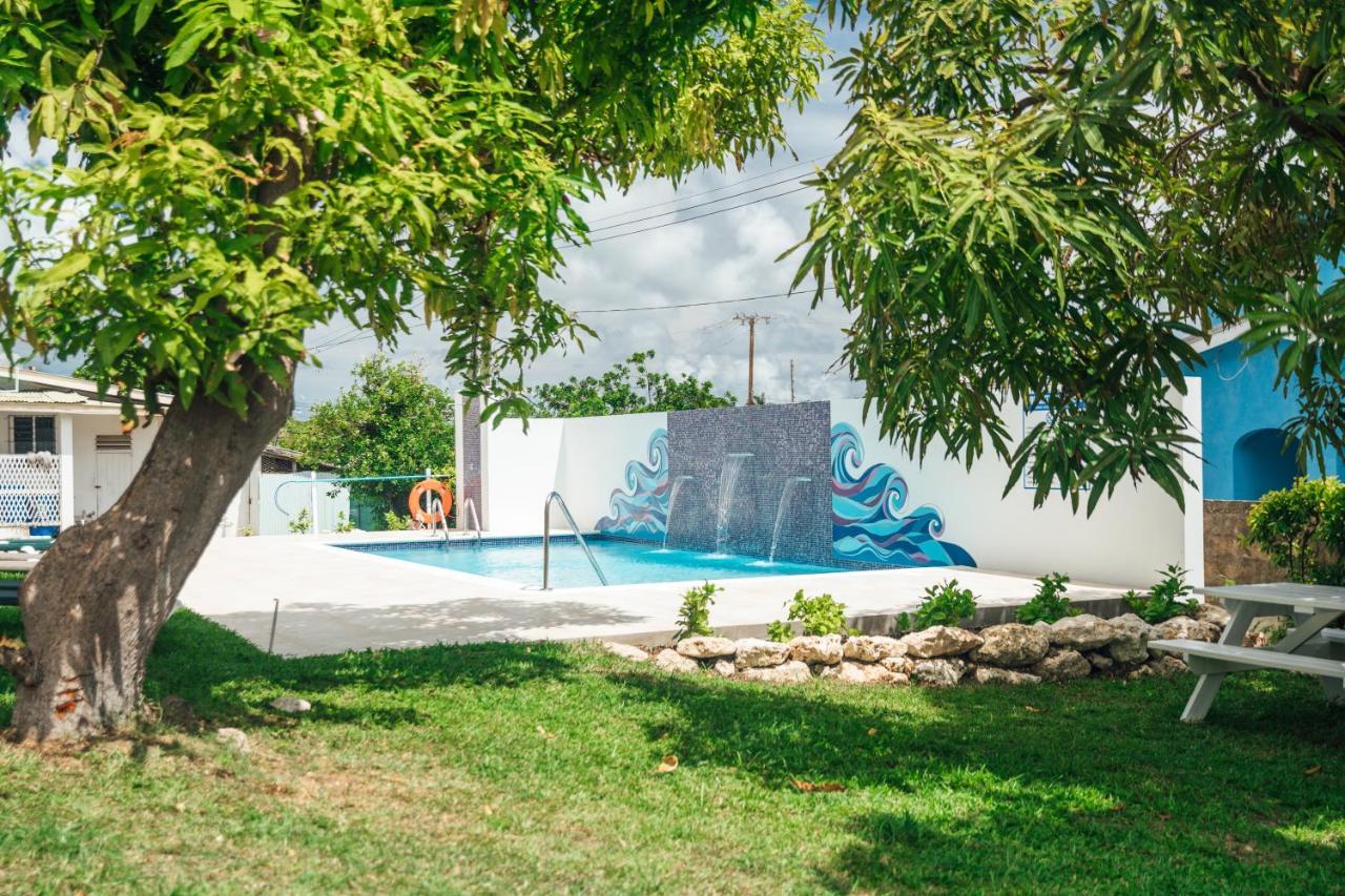 Adulo Apartments Бриджтаун Экстерьер фото
